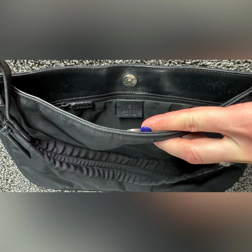 Gucci vintage black shoulder bag